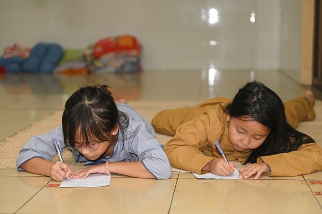 Dharma talk: Steeling oneself for the inside, preaching Junior Thich Minh Thanh - The third day of temporary ordination retreat for Children in Summer 2024