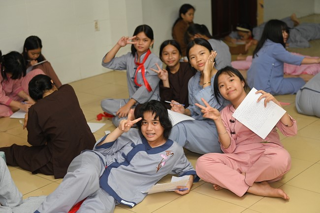 Dharma talk: Steeling oneself for the inside, preaching Junior Thich Minh Thanh - The third day of temporary ordination retreat for Children in Summer 2024