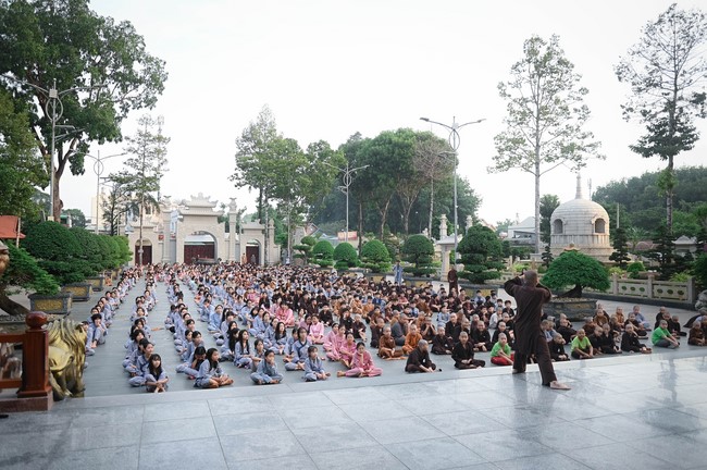 Dharma talk: Steeling oneself for the inside, preaching Junior Thich Minh Thanh - The third day of temporary ordination retreat for Children in Summer 2024