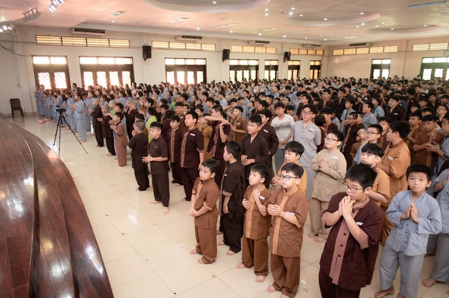 Dharma talk: Steeling oneself for the inside, preaching Junior Thich Minh Thanh - The third day of temporary ordination retreat for Children in Summer 2024