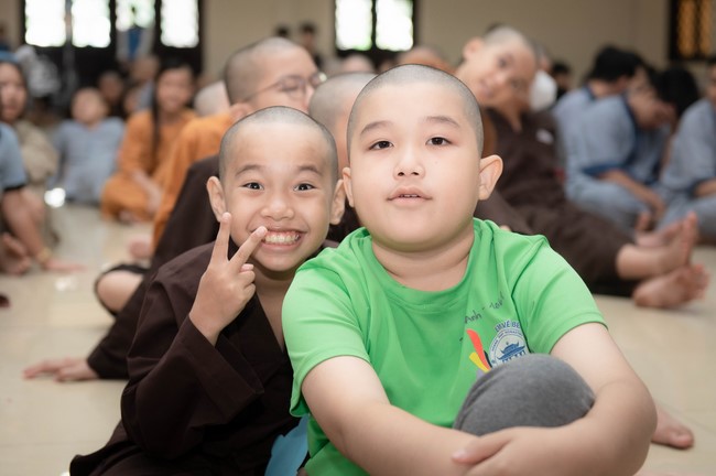 Dharma talk: Steeling oneself for the inside, preaching Junior Thich Minh Thanh - The third day of temporary ordination retreat for Children in Summer 2024