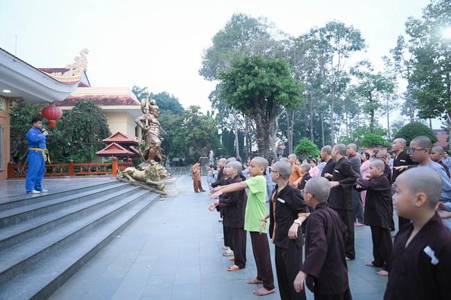 Dharma talk: Steeling oneself for the inside, preaching Junior Thich Minh Thanh - The third day of temporary ordination retreat for Children in Summer 2024