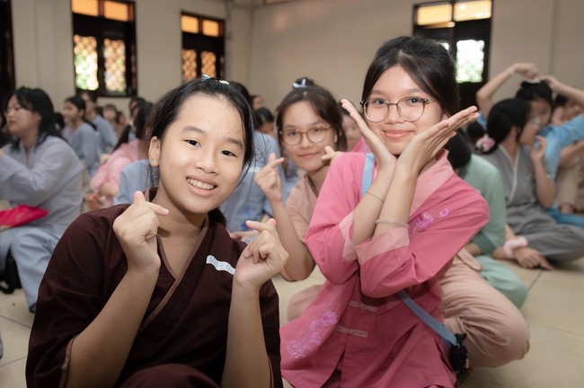 Dharma talk: Steeling oneself for the inside, preaching Junior Thich Minh Thanh - The third day of temporary ordination retreat for Children in Summer 2024