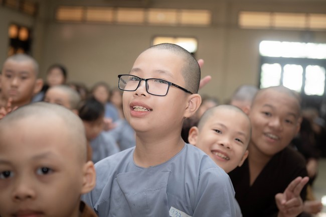 Dharma talk: Steeling oneself for the inside, preaching Junior Thich Minh Thanh - The third day of temporary ordination retreat for Children in Summer 2024