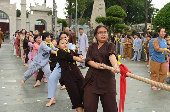 Dharma talk: Steeling oneself for the inside, preaching Junior Thich Minh Thanh - The third day of temporary ordination retreat for Children in Summer 2024