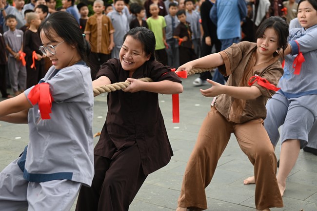Dharma talk: Steeling oneself for the inside, preaching Junior Thich Minh Thanh - The third day of temporary ordination retreat for Children in Summer 2024
