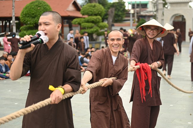 Dharma talk: Steeling oneself for the inside, preaching Junior Thich Minh Thanh - The third day of temporary ordination retreat for Children in Summer 2024