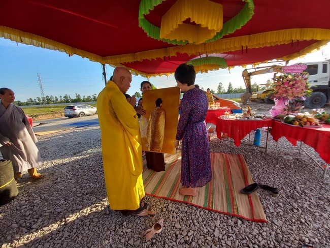 Groundbreaking ceremony of Hoa Phu Primary and Secondary School in Binh Duong by the Pagoda's Charity Board