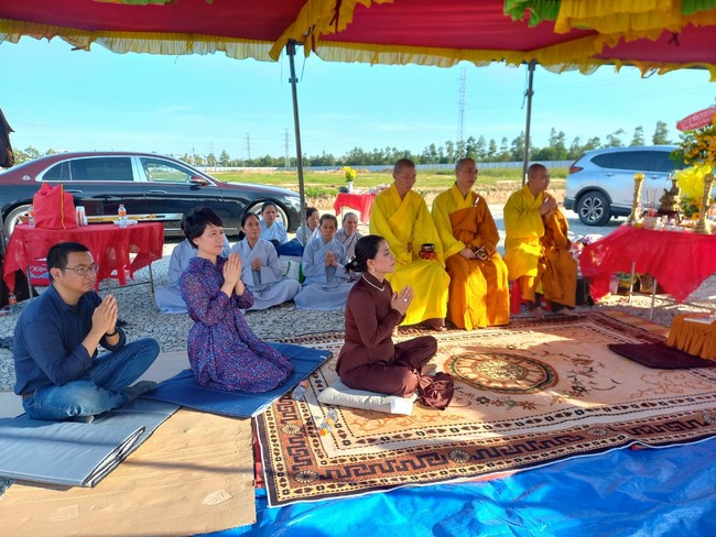 Groundbreaking ceremony of Hoa Phu Primary and Secondary School in Binh Duong by the Pagoda's Charity Board