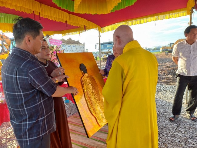 Groundbreaking ceremony of Hoa Phu Primary and Secondary School in Binh Duong by the Pagoda's Charity Board