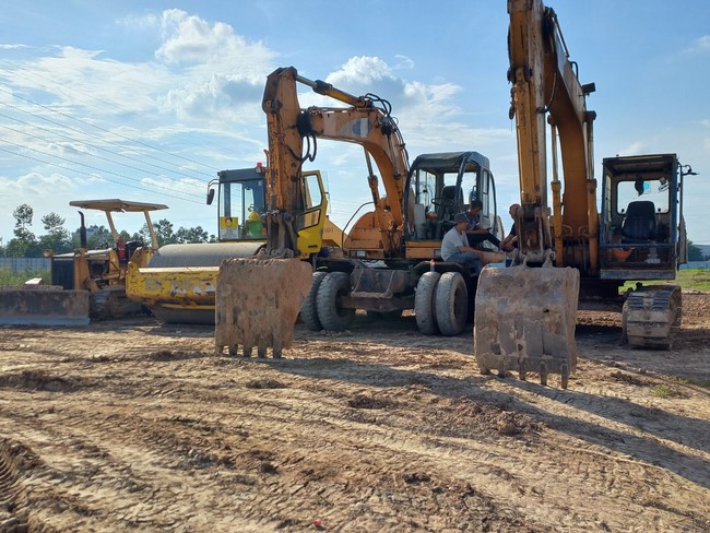 Groundbreaking ceremony of Hoa Phu Primary and Secondary School in Binh Duong by the Pagoda's Charity Board