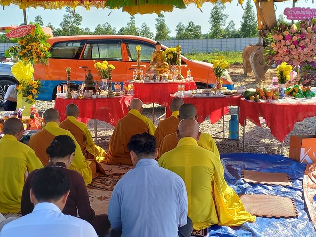 Groundbreaking ceremony of Hoa Phu Primary and Secondary School in Binh Duong by the Pagoda's Charity Board