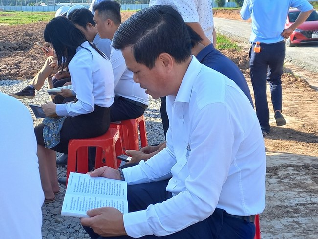 Groundbreaking ceremony of Hoa Phu Primary and Secondary School in Binh Duong by the Pagoda's Charity Board