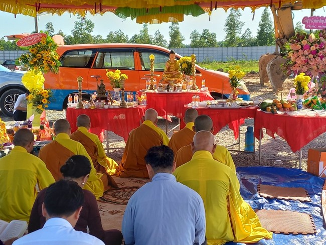 Groundbreaking ceremony of Hoa Phu Primary and Secondary School in Binh Duong by the Pagoda's Charity Board
