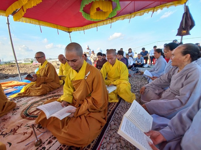 Groundbreaking ceremony of Hoa Phu Primary and Secondary School in Binh Duong by the Pagoda's Charity Board