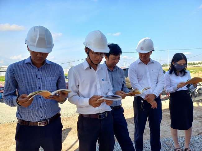 Groundbreaking ceremony of Hoa Phu Primary and Secondary School in Binh Duong by the Pagoda's Charity Board