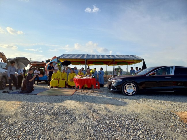 Groundbreaking ceremony of Hoa Phu Primary and Secondary School in Binh Duong by the Pagoda's Charity Board