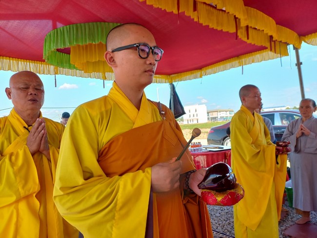 Groundbreaking ceremony of Hoa Phu Primary and Secondary School in Binh Duong by the Pagoda's Charity Board