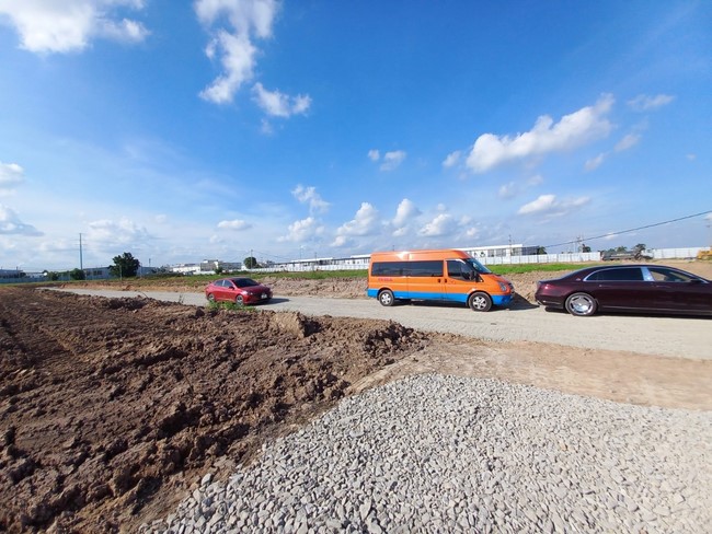 Groundbreaking ceremony of Hoa Phu Primary and Secondary School in Binh Duong by the Pagoda's Charity Board