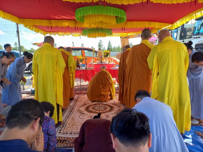 Groundbreaking ceremony of Hoa Phu Primary and Secondary School in Binh Duong by the Pagoda's Charity Board