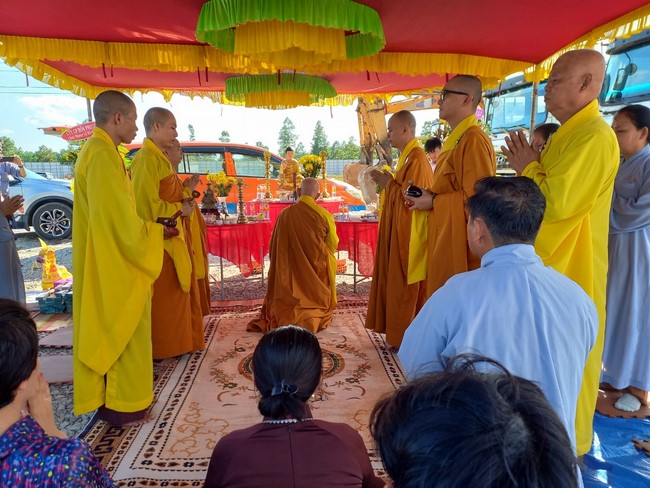 Groundbreaking ceremony of Hoa Phu Primary and Secondary School in Binh Duong by the Pagoda's Charity Board