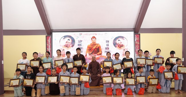 Chùa Hòa Phúc – Hà Nội: Lễ tổng kết chương trình Cuối Tuần Về Bên Phật