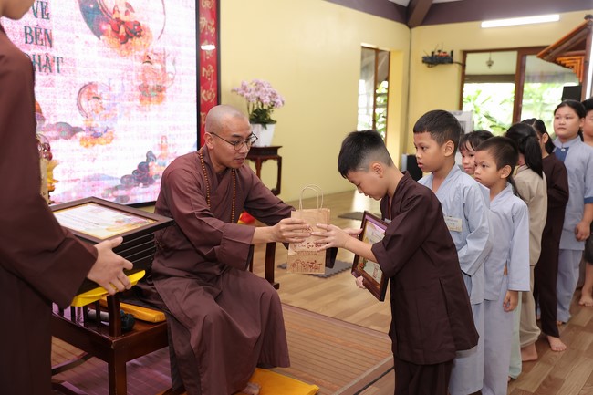 Chùa Hòa Phúc – Hà Nội: Lễ tổng kết chương trình Cuối Tuần Về Bên Phật