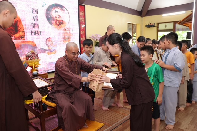 Chùa Hòa Phúc – Hà Nội: Lễ tổng kết chương trình Cuối Tuần Về Bên Phật