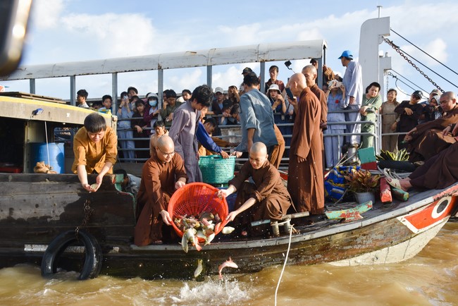 Đạo tràng Minh Chất – Cần Thơ: Lễ Vu Lan Báo Hiếu 2024