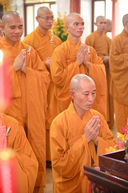 Holding Pravaranà Ceremony of the Director Board (DB) of Hoc Mon district's Vietnam Buddhist Sangha (VBS)
