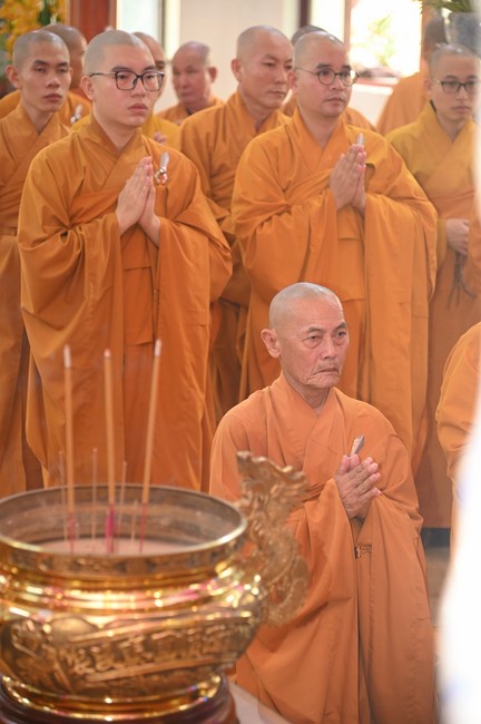 Holding Pravaranà Ceremony of the Director Board (DB) of Hoc Mon district's Vietnam Buddhist Sangha (VBS)