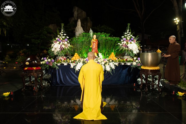 Candle Lighting Night of Ullambana Ceremony holding by Hieu and Thuong Group