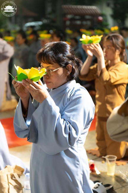 Candle Lighting Night of Ullambana Ceremony holding by Hieu and Thuong Group