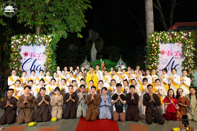 Candle Lighting Night of Ullambana Ceremony holding by Hieu and Thuong Group
