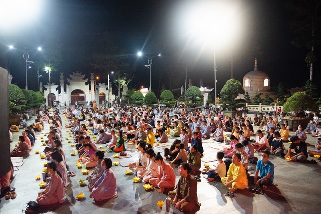 Candle Lighting Night of Ullambana Ceremony holding by Hieu and Thuong Group