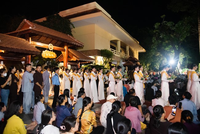 Candle Lighting Night of Ullambana Ceremony holding by Hieu and Thuong Group