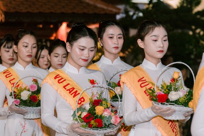 Candle Lighting Night of Ullambana Ceremony holding by Hieu and Thuong Group