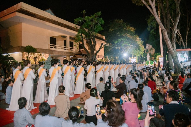 Candle Lighting Night of Ullambana Ceremony holding by Hieu and Thuong Group