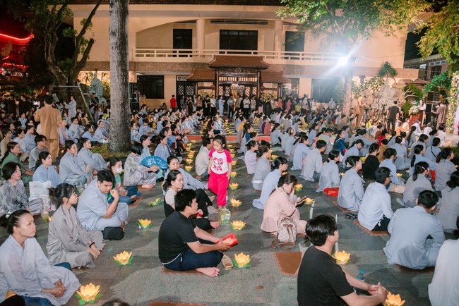 Candle Lighting Night of Ullambana Ceremony holding by Hieu and Thuong Group