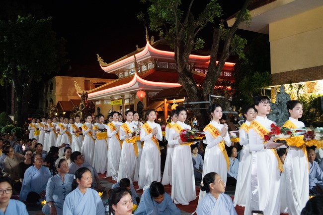 Candle Lighting Night of Ullambana Ceremony holding by Hieu and Thuong Group
