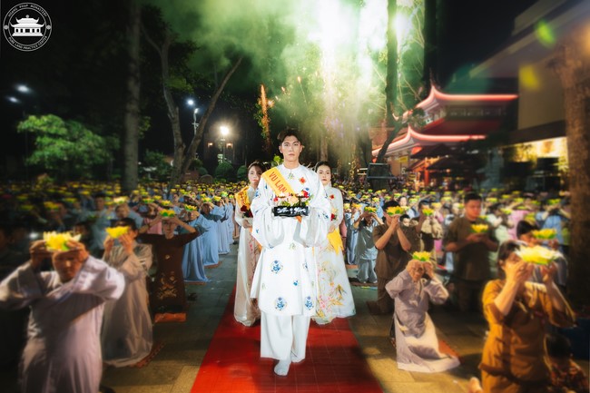 Candle Lighting Night of Ullambana Ceremony holding by Hieu and Thuong Group