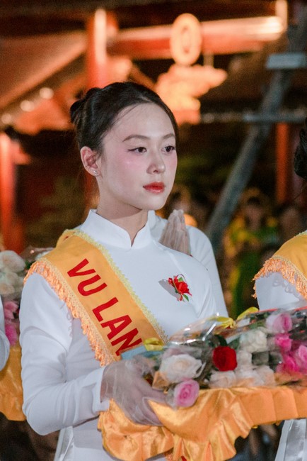 Candle Lighting Night of Ullambana Ceremony holding by Hieu and Thuong Group