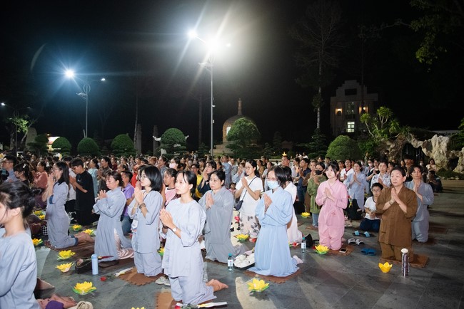 Candle Lighting Night of Ullambana Ceremony holding by Hieu and Thuong Group