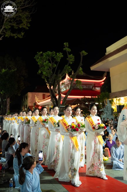 Candle Lighting Night of Ullambana Ceremony holding by Hieu and Thuong Group