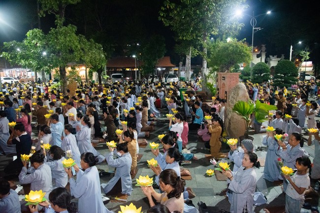 Candle Lighting Night of Ullambana Ceremony holding by Hieu and Thuong Group