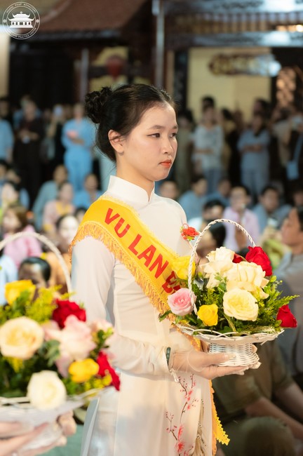 Candle Lighting Night of Ullambana Ceremony holding by Hieu and Thuong Group