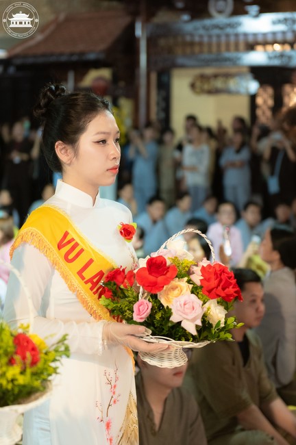 Candle Lighting Night of Ullambana Ceremony holding by Hieu and Thuong Group