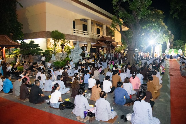 Candle Lighting Night of Ullambana Ceremony holding by Hieu and Thuong Group