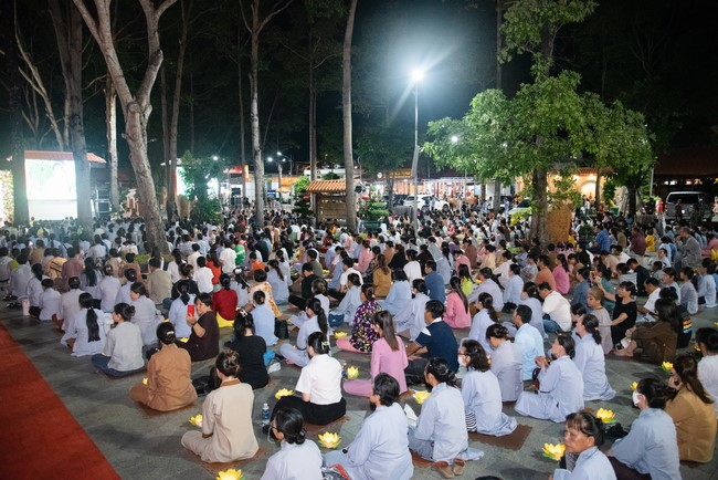 Candle Lighting Night of Ullambana Ceremony holding by Hieu and Thuong Group