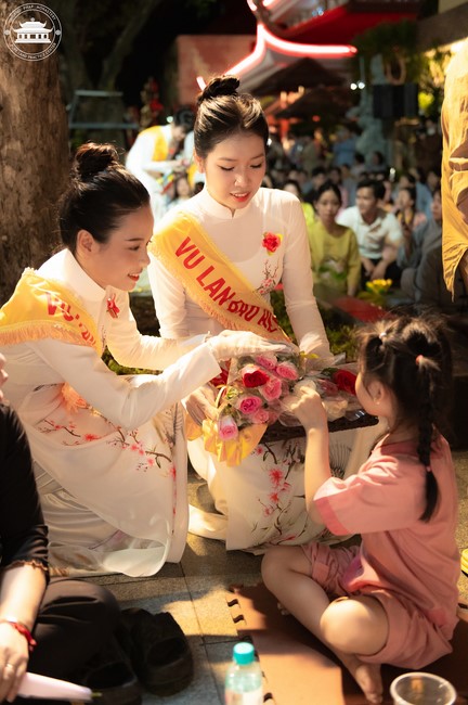 Candle Lighting Night of Ullambana Ceremony holding by Hieu and Thuong Group